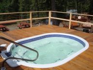 Hot tub 